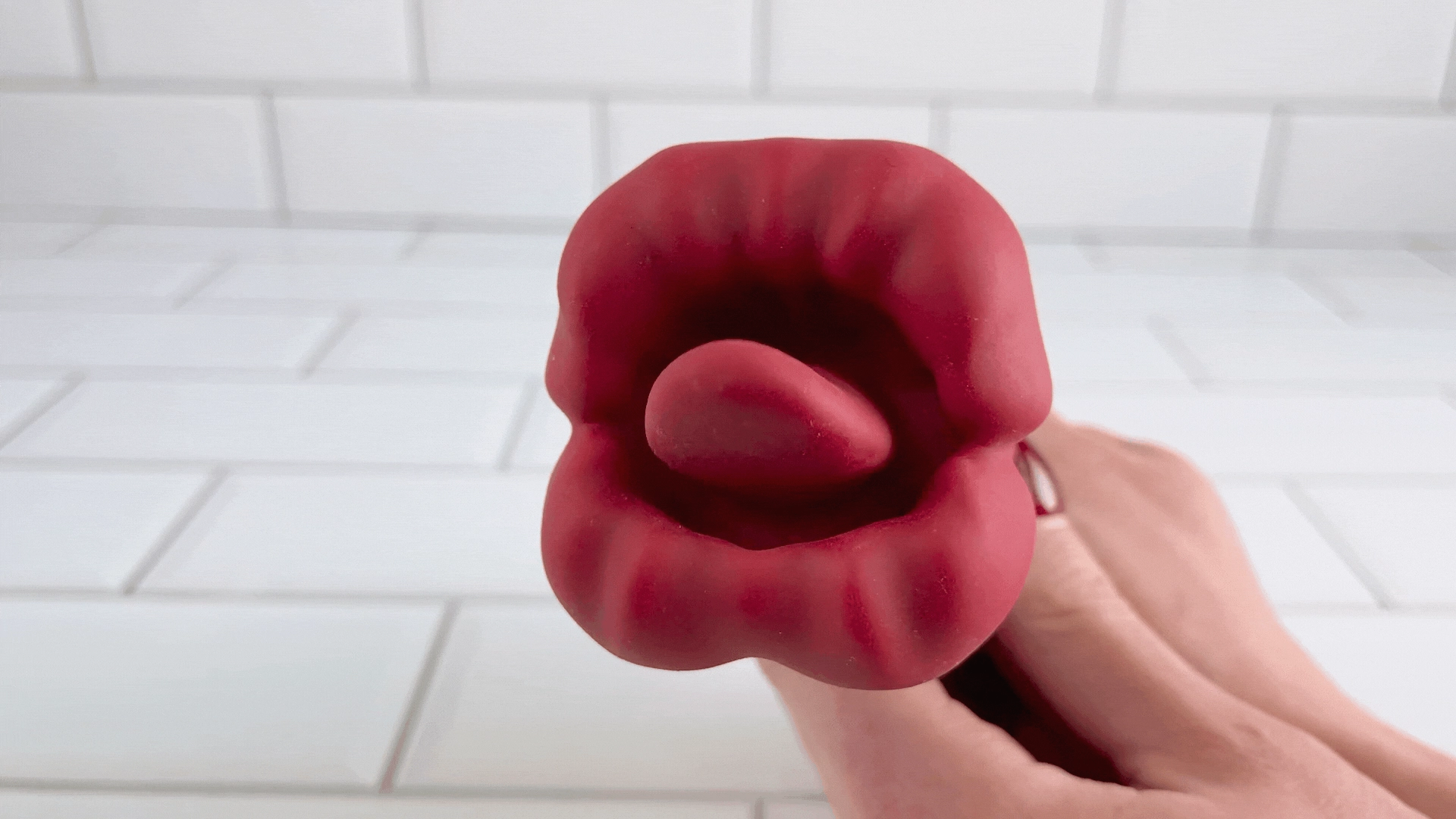 Flaming Red Lips Plus Clit-Licking Mouth & Pinpoint Vibe