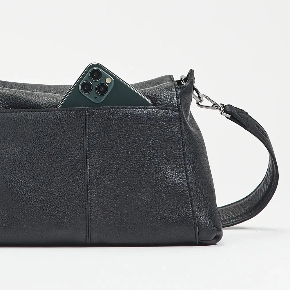 Hammitt Bryant Med Leather Shoulder Bag Black/Gunmetal