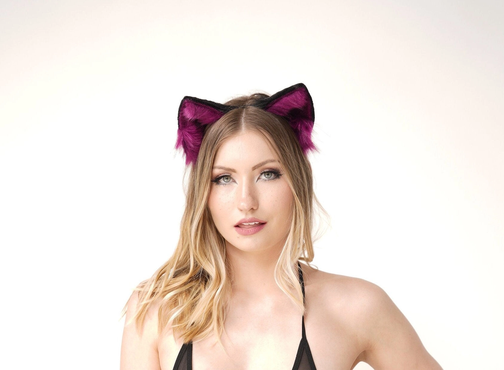 Hot Pink Foxtail Plug Set